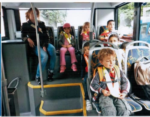 excursie cu autobuzul in oras, reguli de circulare cu transportul in comun